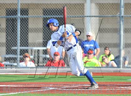 Thumbnail 1 in Windthorst vs Trenton (UIL 1A Region 2 Finals) photogallery.