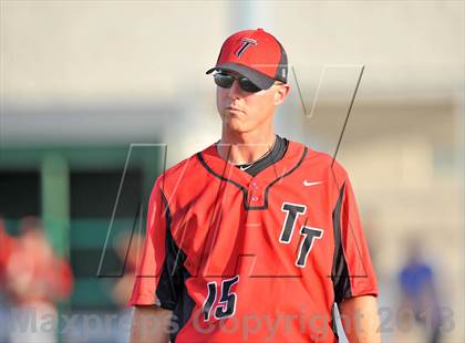Thumbnail 2 in Windthorst vs Trenton (UIL 1A Region 2 Finals) photogallery.