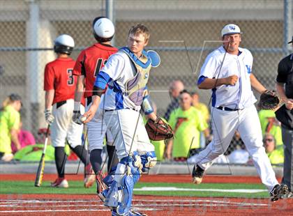 Thumbnail 3 in Windthorst vs Trenton (UIL 1A Region 2 Finals) photogallery.