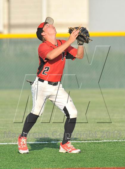 Thumbnail 2 in Windthorst vs Trenton (UIL 1A Region 2 Finals) photogallery.