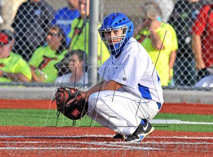 Thumbnail 1 in Windthorst vs Trenton (UIL 1A Region 2 Finals) photogallery.