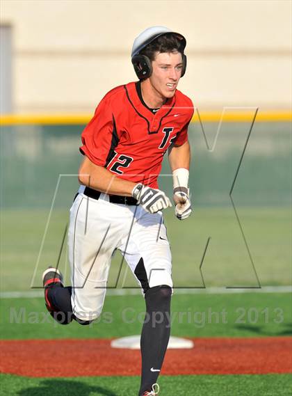 Thumbnail 3 in Windthorst vs Trenton (UIL 1A Region 2 Finals) photogallery.