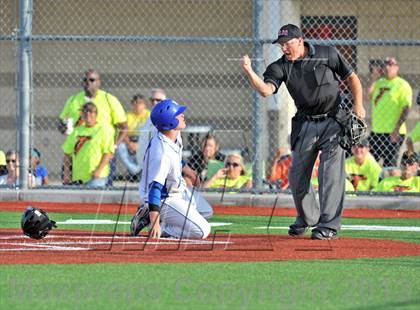 Thumbnail 3 in Windthorst vs Trenton (UIL 1A Region 2 Finals) photogallery.