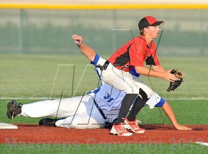 Thumbnail 1 in Windthorst vs Trenton (UIL 1A Region 2 Finals) photogallery.