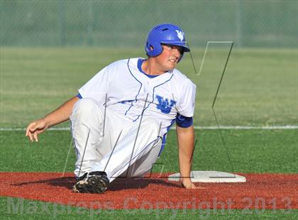 Thumbnail 2 in Windthorst vs Trenton (UIL 1A Region 2 Finals) photogallery.