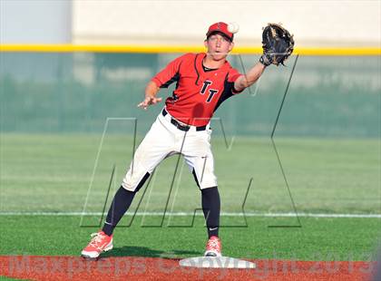 Thumbnail 1 in Windthorst vs Trenton (UIL 1A Region 2 Finals) photogallery.