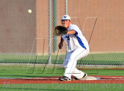 Thumbnail 3 in Windthorst vs Trenton (UIL 1A Region 2 Finals) photogallery.