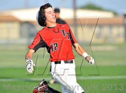 Thumbnail 2 in Windthorst vs Trenton (UIL 1A Region 2 Finals) photogallery.
