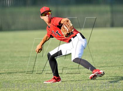 Thumbnail 2 in Windthorst vs Trenton (UIL 1A Region 2 Finals) photogallery.