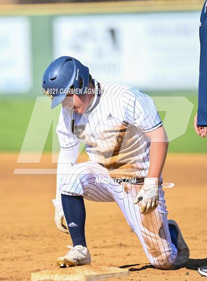 Thumbnail 2 in Lake Creek vs Lamar Consolidated photogallery.