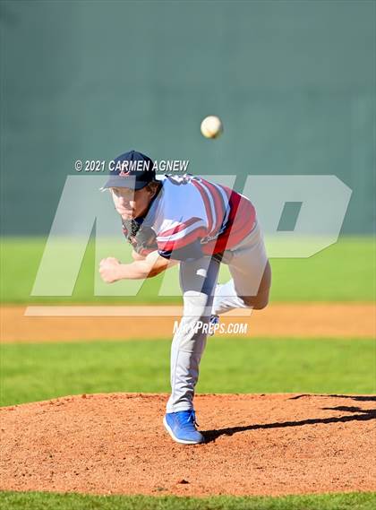 Thumbnail 1 in Lake Creek vs Lamar Consolidated photogallery.