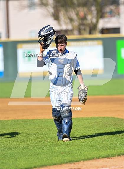 Thumbnail 3 in Lake Creek vs Lamar Consolidated photogallery.