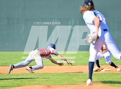 Thumbnail 2 in Lake Creek vs Lamar Consolidated photogallery.