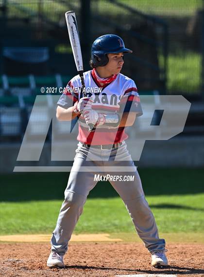 Thumbnail 1 in Lake Creek vs Lamar Consolidated photogallery.