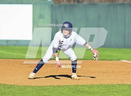 Thumbnail 1 in Lake Creek vs Lamar Consolidated photogallery.