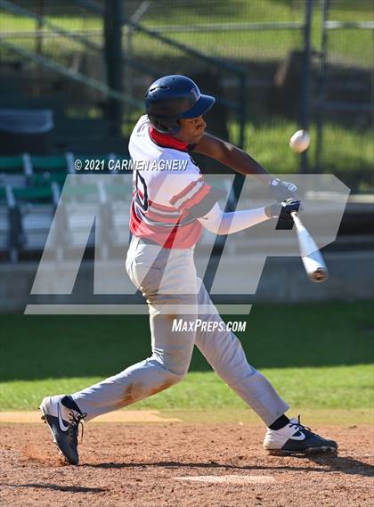 Thumbnail 1 in Lake Creek vs Lamar Consolidated photogallery.