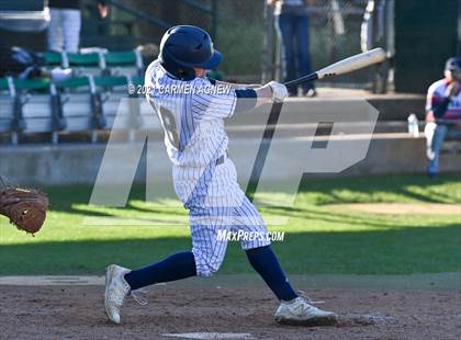 Thumbnail 3 in Lake Creek vs Lamar Consolidated photogallery.