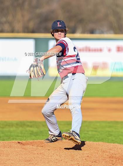 Thumbnail 3 in Lake Creek vs Lamar Consolidated photogallery.
