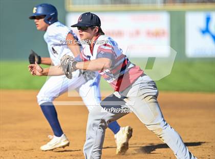Thumbnail 1 in Lake Creek vs Lamar Consolidated photogallery.
