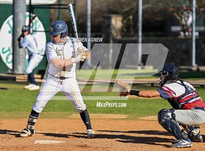 Thumbnail 3 in Lake Creek vs Lamar Consolidated photogallery.