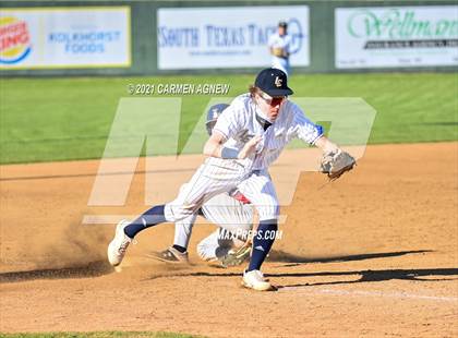 Thumbnail 3 in Lake Creek vs Lamar Consolidated photogallery.