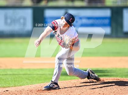 Thumbnail 1 in Lake Creek vs Lamar Consolidated photogallery.