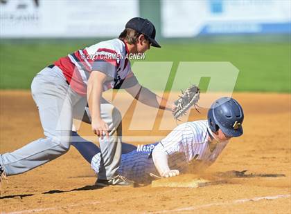 Thumbnail 2 in Lake Creek vs Lamar Consolidated photogallery.