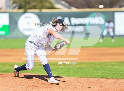 Thumbnail 3 in Lake Creek vs Lamar Consolidated photogallery.