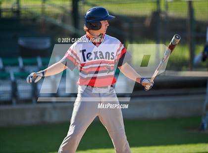 Thumbnail 2 in Lake Creek vs Lamar Consolidated photogallery.