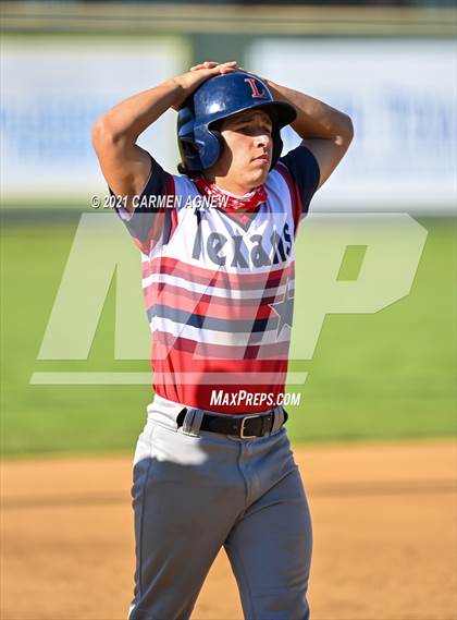Thumbnail 1 in Lake Creek vs Lamar Consolidated photogallery.