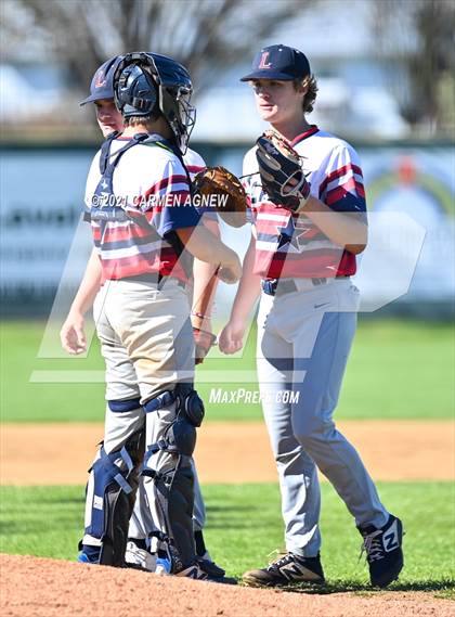 Thumbnail 2 in Lake Creek vs Lamar Consolidated photogallery.