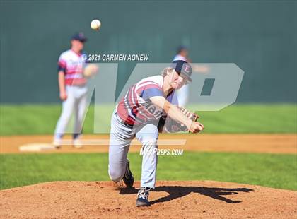 Thumbnail 2 in Lake Creek vs Lamar Consolidated photogallery.