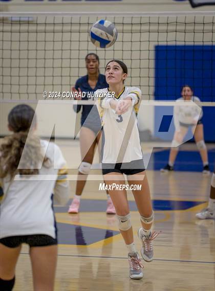 Thumbnail 3 in Vistamar @ Muir (CIF-SS Division 8 Round 1) photogallery.