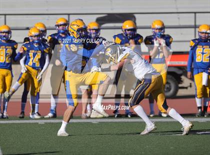 Thumbnail 3 in Summit Academy vs. San Juan (UHSAA 2A Semifinal) photogallery.