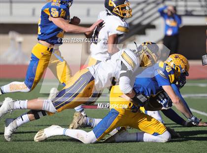 Thumbnail 3 in Summit Academy vs. San Juan (UHSAA 2A Semifinal) photogallery.