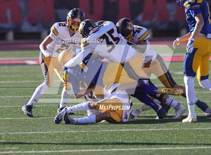 Thumbnail 3 in Summit Academy vs. San Juan (UHSAA 2A Semifinal) photogallery.