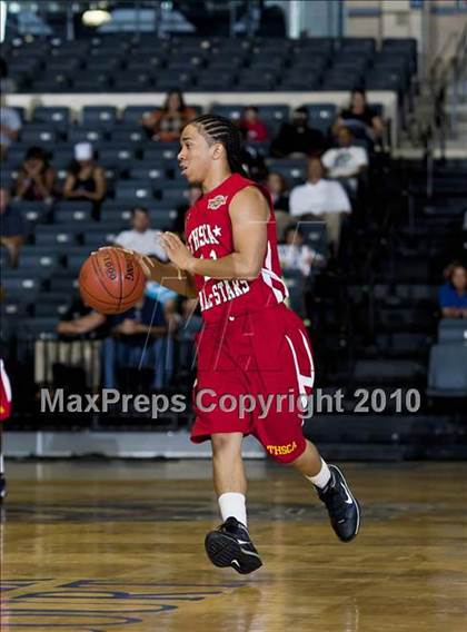Thumbnail 1 in  2010 THCA All-Star Basketball Game photogallery.