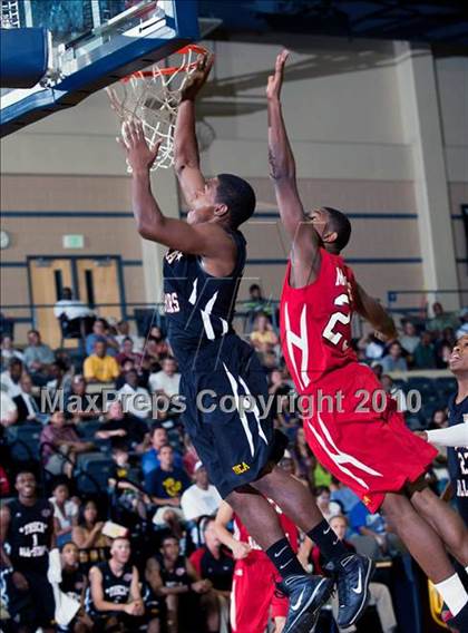 Thumbnail 2 in  2010 THCA All-Star Basketball Game photogallery.