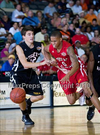 Thumbnail 3 in  2010 THCA All-Star Basketball Game photogallery.