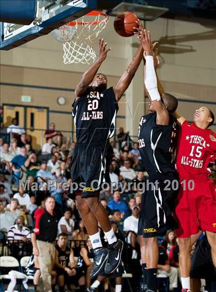Thumbnail 1 in  2010 THCA All-Star Basketball Game photogallery.