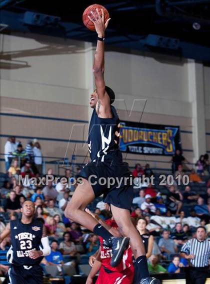 Thumbnail 3 in  2010 THCA All-Star Basketball Game photogallery.