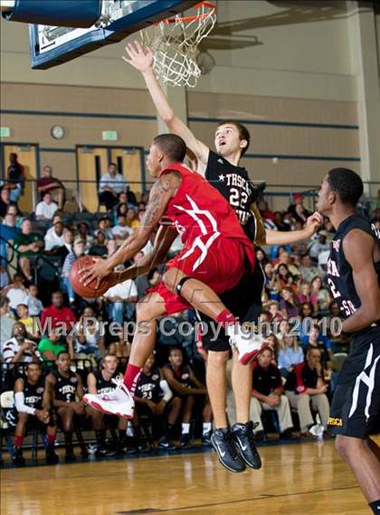 Thumbnail 2 in  2010 THCA All-Star Basketball Game photogallery.