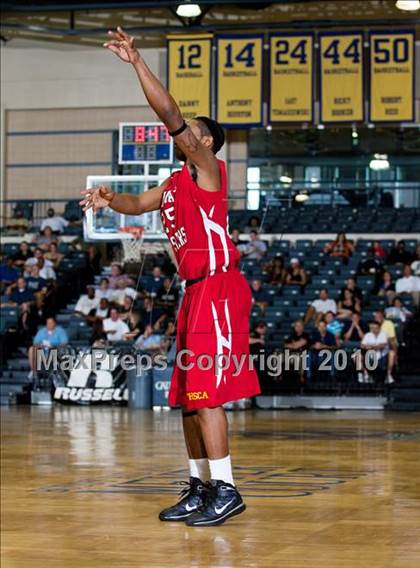 Thumbnail 2 in  2010 THCA All-Star Basketball Game photogallery.