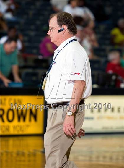 Thumbnail 2 in  2010 THCA All-Star Basketball Game photogallery.
