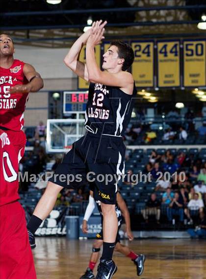Thumbnail 1 in  2010 THCA All-Star Basketball Game photogallery.