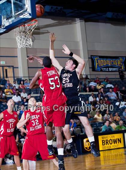 Thumbnail 3 in  2010 THCA All-Star Basketball Game photogallery.