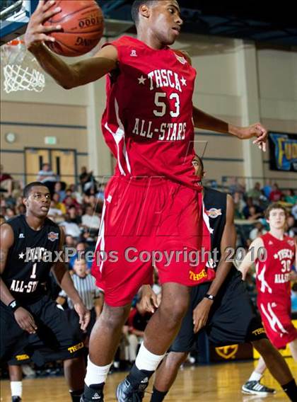 Thumbnail 3 in  2010 THCA All-Star Basketball Game photogallery.