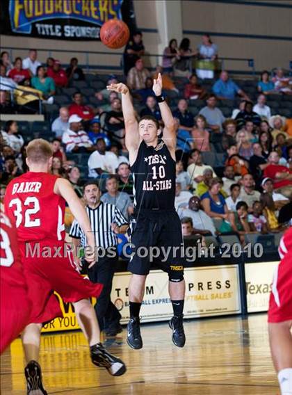 Thumbnail 3 in  2010 THCA All-Star Basketball Game photogallery.