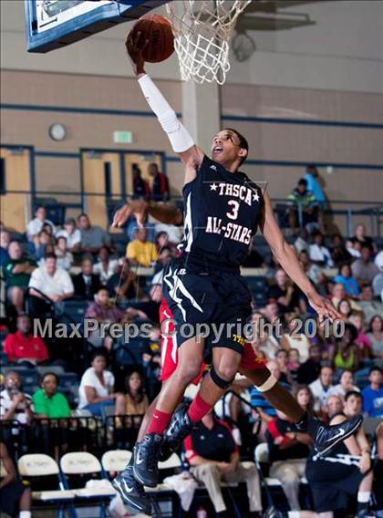 Thumbnail 1 in  2010 THCA All-Star Basketball Game photogallery.