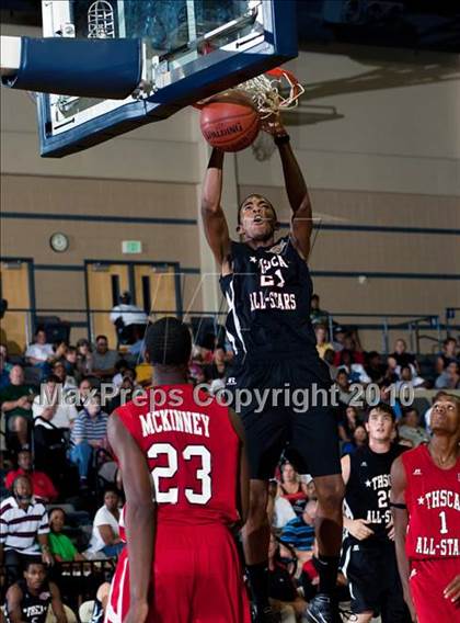 Thumbnail 3 in  2010 THCA All-Star Basketball Game photogallery.